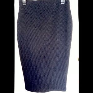 Black bodycon skirt